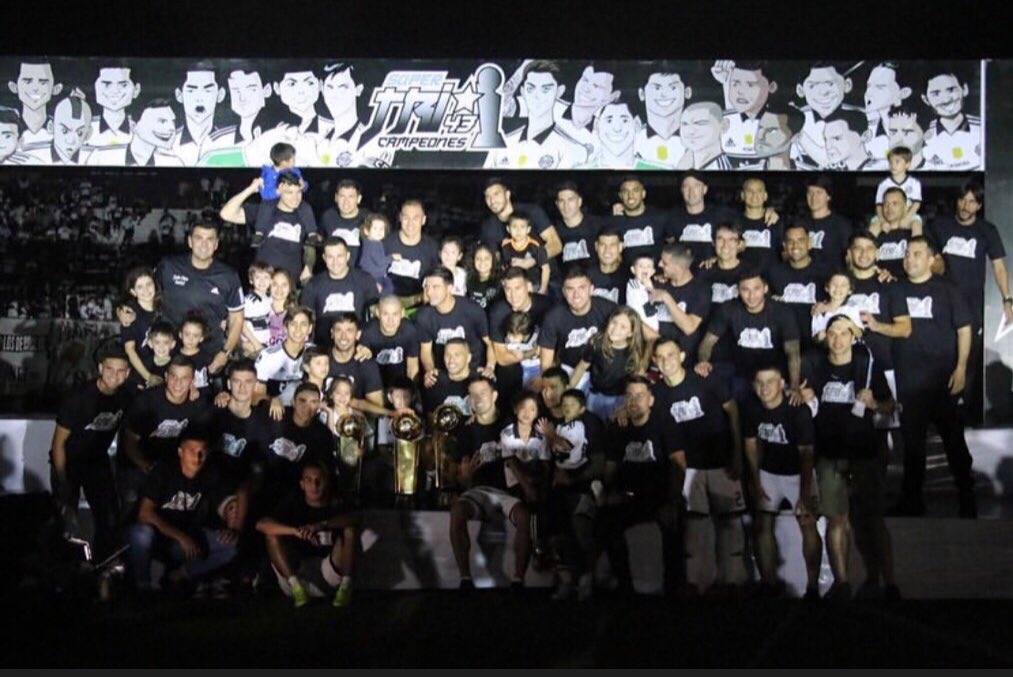 candiawillian's tweet photo. Felices 117 años al mas Glorioso 👑🏆 @elClubOlimpia https://t.co/CZubXk3v74