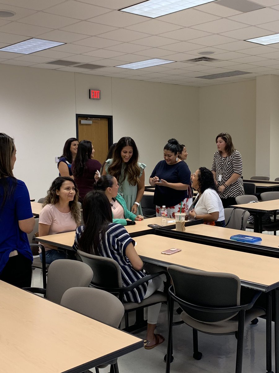 Rockwall ISD Multilingual Services tweet media