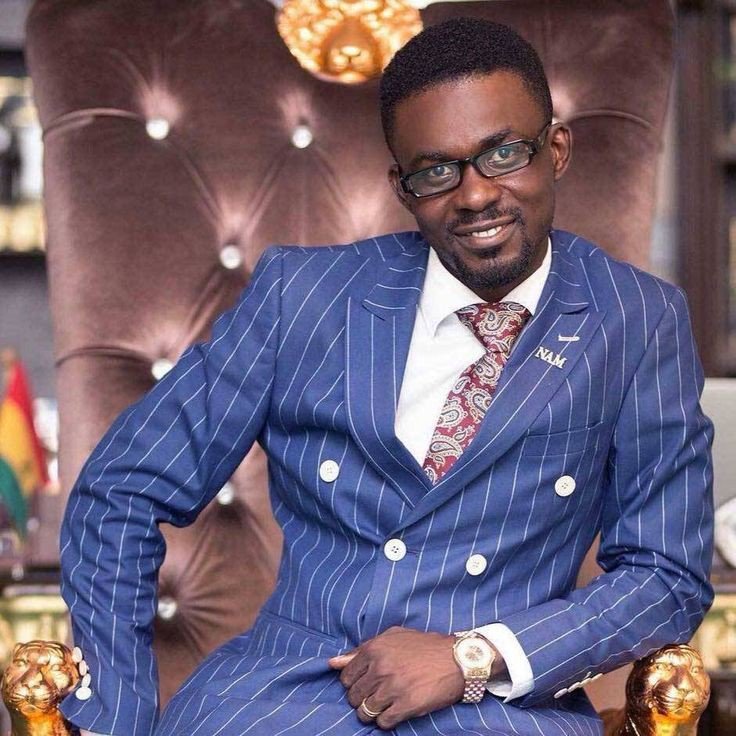 hellomrlarbi's tweet photo. I dedicate this freedom fighters song📻📢 >>Asimbonanga originally by Johnny Clegg to NAM1 #FreeNAM1 #FriendsOfZylofon #zylofon #ZylofonHypeMan #ShowbizAgenda #GhanaShallProsper 🇬🇭 https://t.co/6608fqPgfC