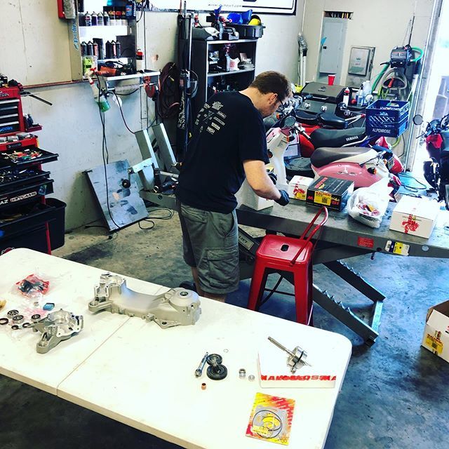 ScooterSwapShop's tweet image. Building another rc one malossi race motor for a customer.  These things are hands down the best bang for the buck! #rcone #malossi #zuma #piaggio #ruckus #dio #aprilia ift.tt/312bqr3