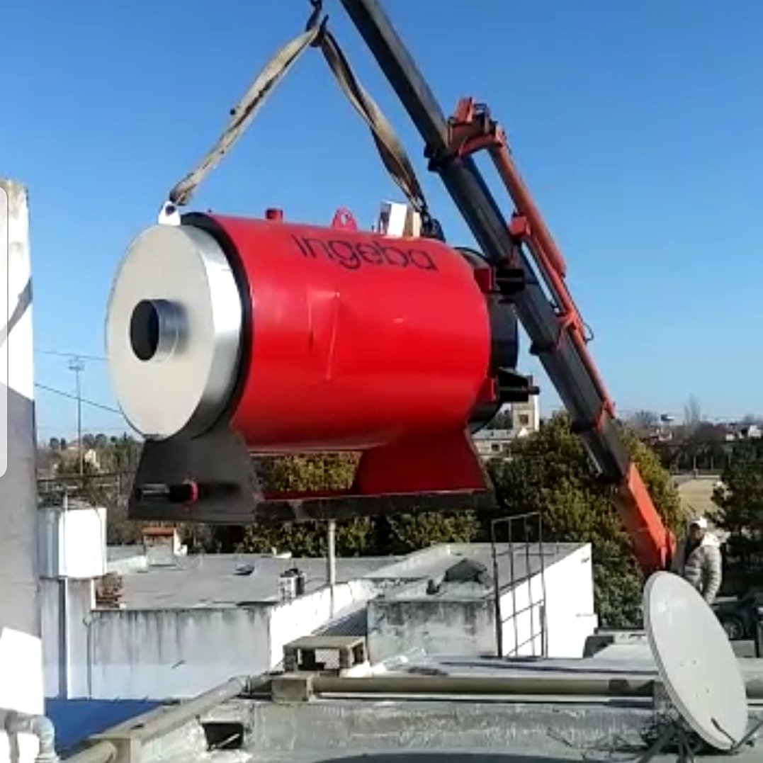 PrensaUNLPam_ok's tweet photo. #UNLPam #MasServicios 👉 Comenzamos la instalación de la nueva caldera en la Facultad de #ExactasyNaturales!!! https://t.co/R2wZvuinDw