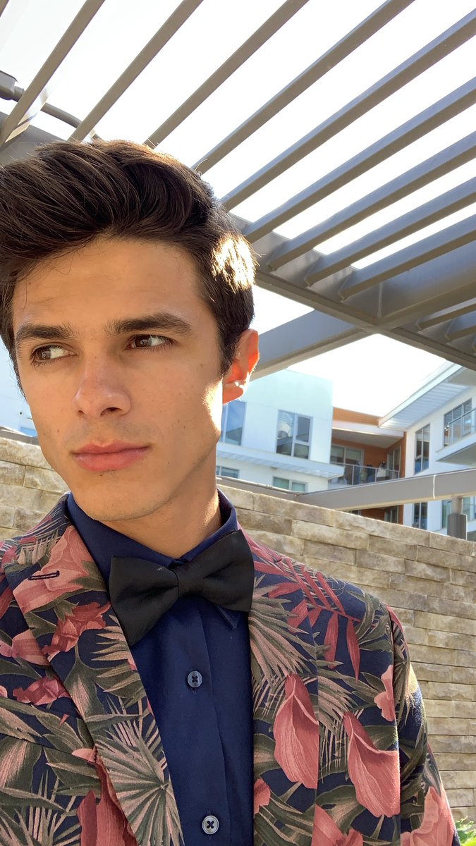 BrentRivera's tweet image. suit and tie