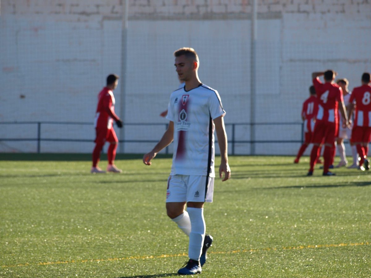 RENOVACION.
JESUS RODRIGUEZ REY renueva con el ATLETICO TERESIANO cumpliendo su tercera temporada en autonomica y comvirtiendose asi en uno de los grandes referentes del equipo.
Este es tu ano. Suerte