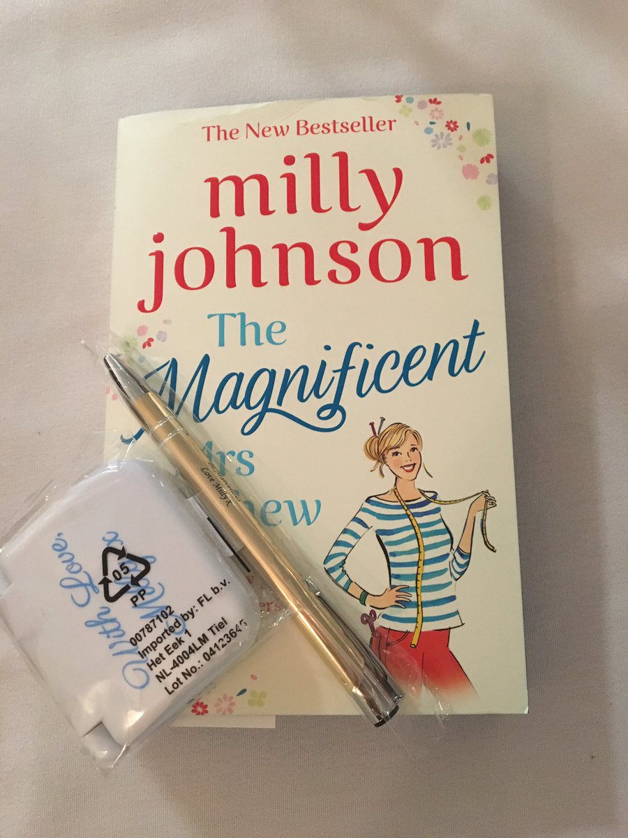 Magnificent evening with the brilliant <a href="/millyjohnson/">📚✍️Milly Johnson ✒️🐕🐈‍⬛</a> the funniest woman ever