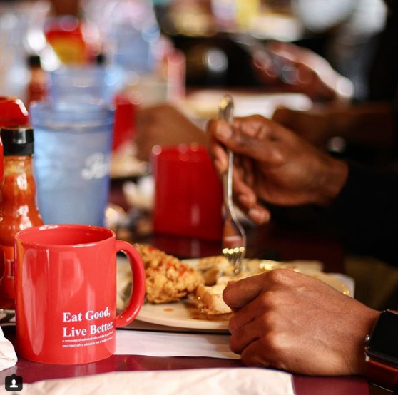 MaxinesCW's tweet photo. Find a new favorite, or order what you always do – either way it’ll be TASTY ➡️ https://t.co/1zm1daWYfZ
(📷 @wheresmikeg)
-
#Indiana #Indianapolis #IndianapolisEats #Indy #IndyEats #EatLocal #Food https://t.co/CZt5sbytrn