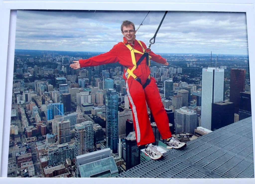 JRhodes92's tweet photo. Each day that goes by this week, I want to go back to 🇨🇦 more and more. 
Someone persuade me it's a good idea please. https://t.co/oDVqCZFr6K
