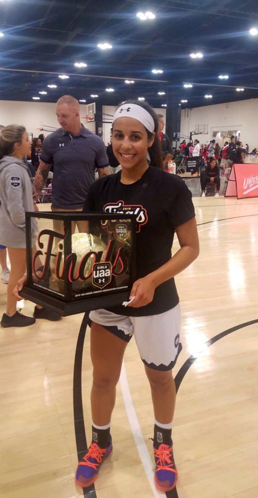 coach_hodgey's tweet photo. Congrats @kendallfolley on winning the @GirlsUAA 16u National Championship today! Her work ethic makes her tough, her play this summer has made her tougher! Bring back some #NetCutting experience to the 45036! https://t.co/J3jxdGyGuk