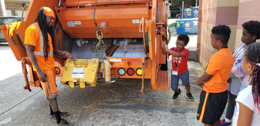 TenleytownTrash's tweet photo. We loved hosting a Truck Petting Zoo for the kids at @826dc's summer camp for young environmental writers! Hope you learned more about where your waste goes, kiddos! Can't wait to read your stories! #DCKids #DCTrash #GivingBack https://t.co/YryKW4ooPB