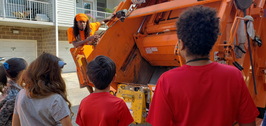 TenleytownTrash's tweet photo. We loved hosting a Truck Petting Zoo for the kids at @826dc's summer camp for young environmental writers! Hope you learned more about where your waste goes, kiddos! Can't wait to read your stories! #DCKids #DCTrash #GivingBack https://t.co/YryKW4ooPB