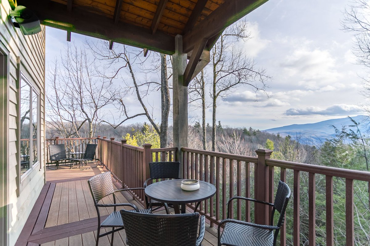 TP_180's tweet photo. IN NEED OF A VACATION? LOVE THE MOUNTAINS? COME JOIN US at SUMMERFEST 2019! 

Plan a getaway! Take part in the silent auction! Enjoy a relaxing  getaway at Blue Ridge Mountain Rentals "Stags Leap" that is sure to leave you breathless! 

Purchase Tickets: https://t.co/vrasdhRjt0 https://t.co/BQ3iFjF3c5
