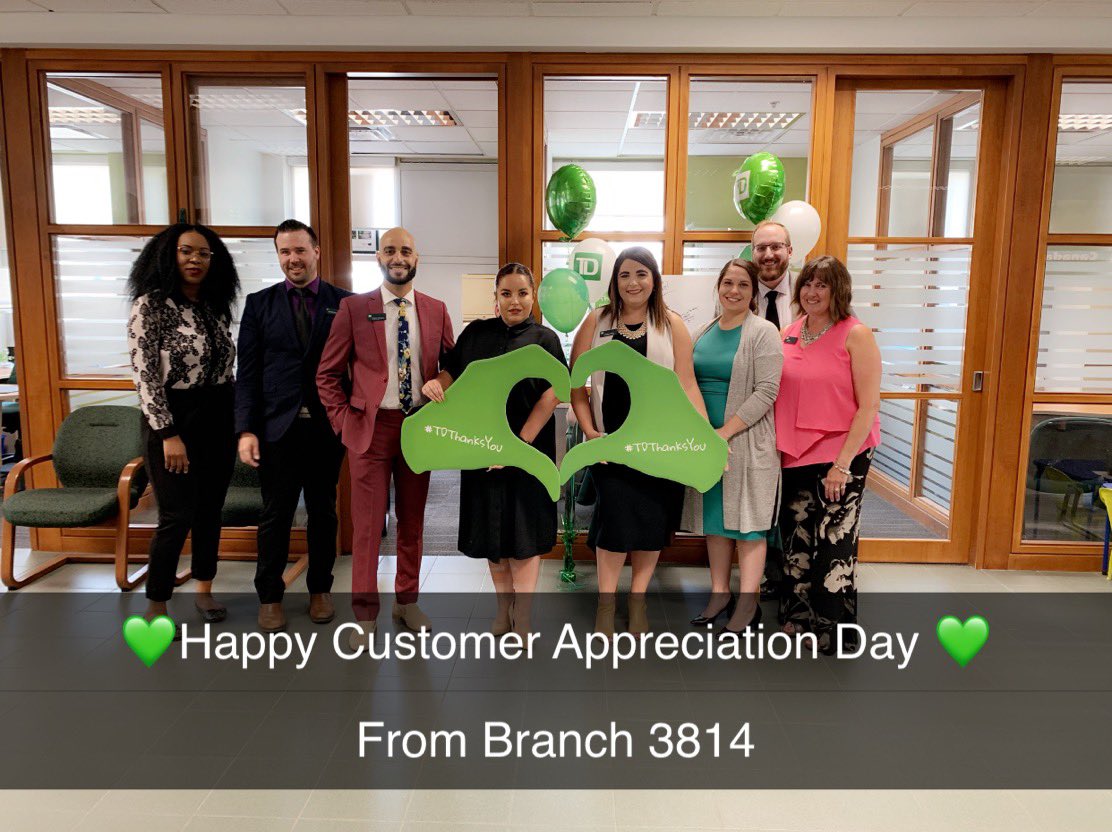 KaniaCaroline's tweet photo. Happy Customer Appreciation Day from Uptown Waterloo!!!! https://t.co/O9YRHQv7VD