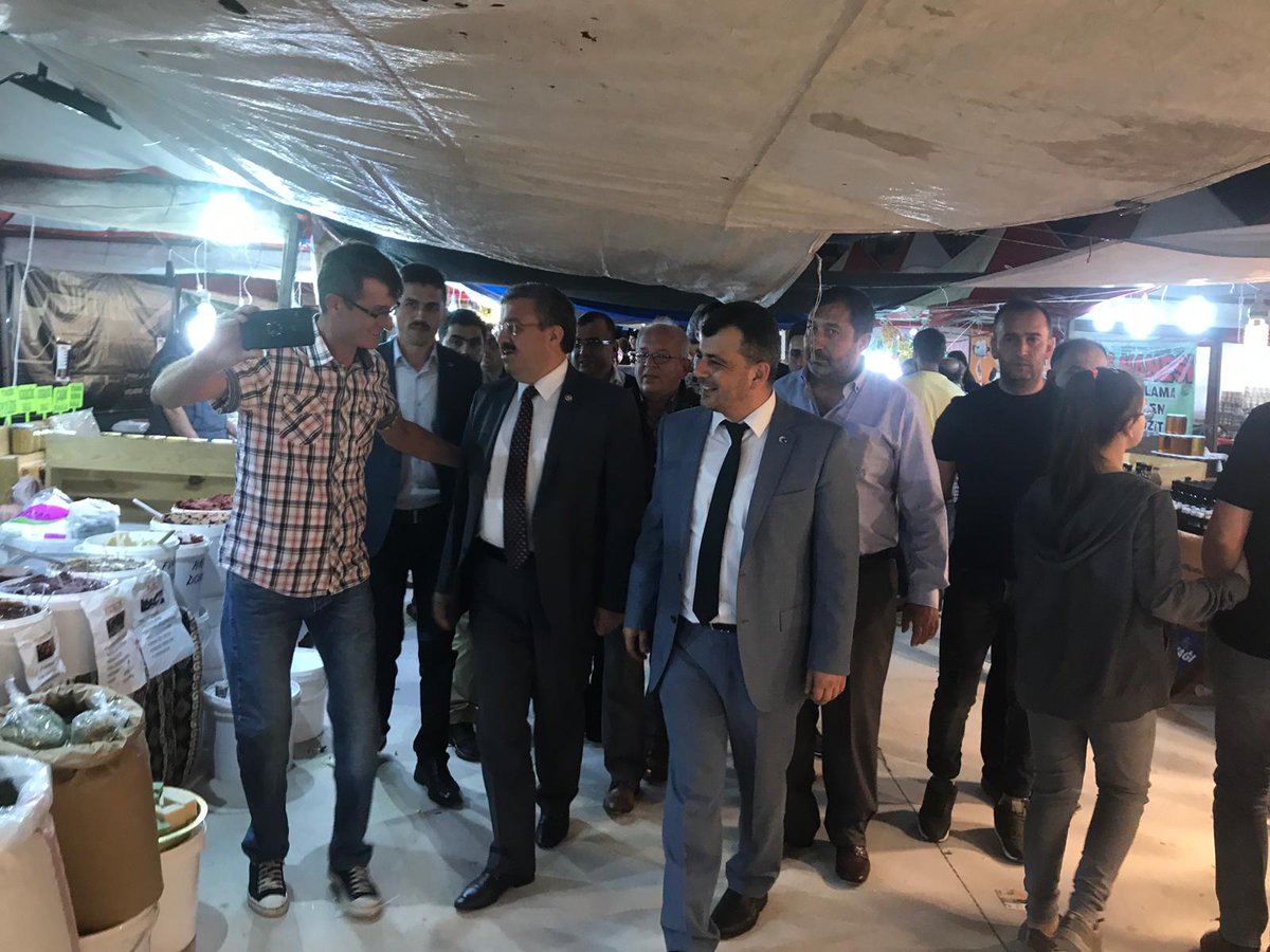 avyurdunuseven's tweet photo. #Emirdağ ziyaretlerimizin son durağıBelediyemizin düzenlediği 14.GurbetçiFestivaline katıldık.Bu güzel organizasyonda emeği geçen ve katılım sağlayan tüm hemşehrilerimize teşekkür ediyor;Bu vesileyle yurtdışından memleketlerine gelenEmirdağlı vatandaşlarımıza"HOŞGELDİNİZ" diyorum https://t.co/uO33KRW8sM
