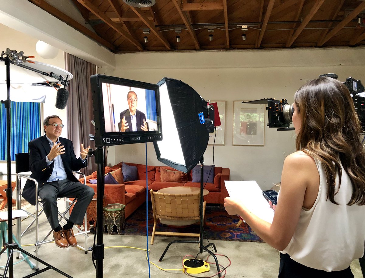 sheadeanda's tweet image. Diving into the importance of vibrant and #agefriendly open spaces with @880Cities Founder, Gil Penalosa.