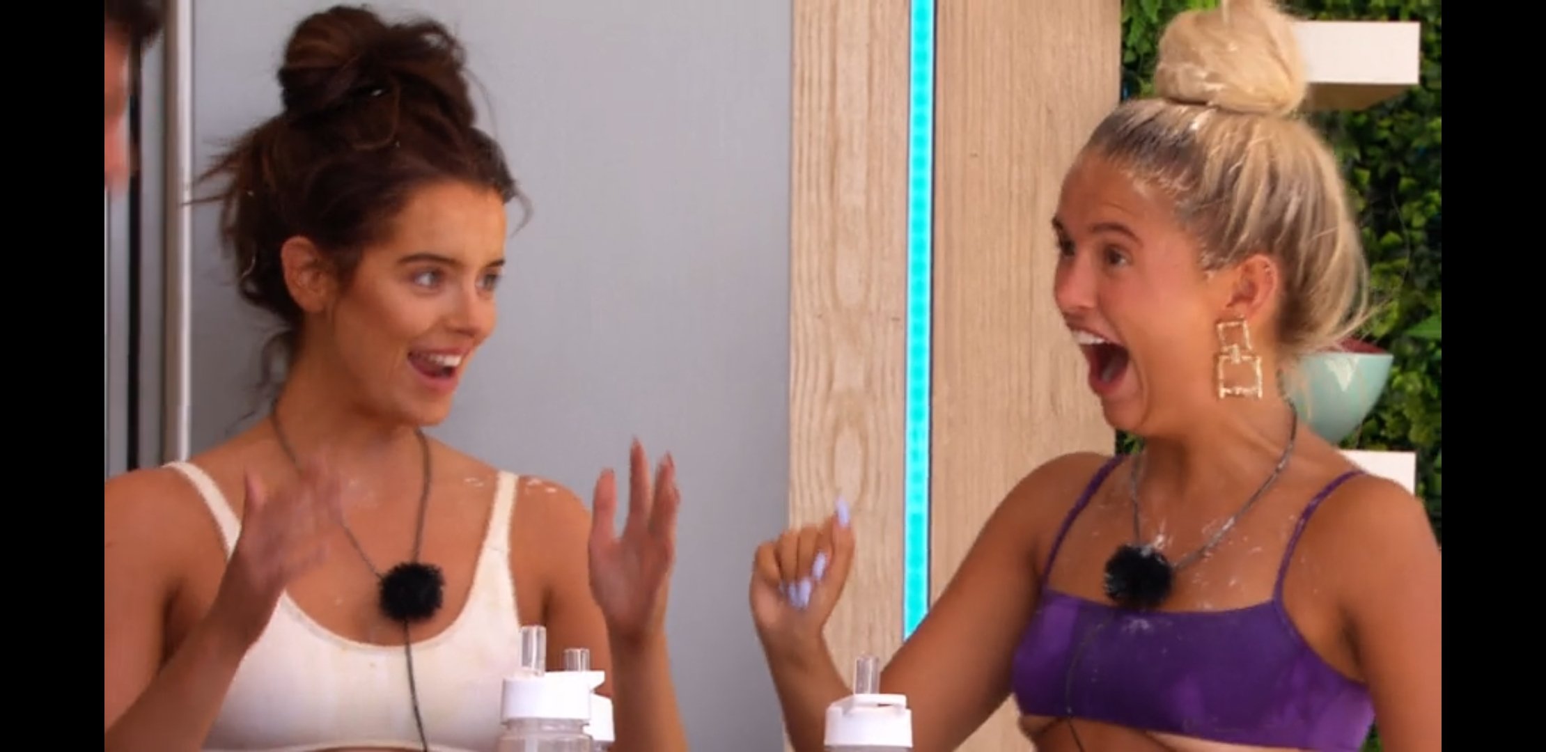 RealityTVNippleSlips on Twitter: "#LoveIsIand #nippleslip #nipslip nip
