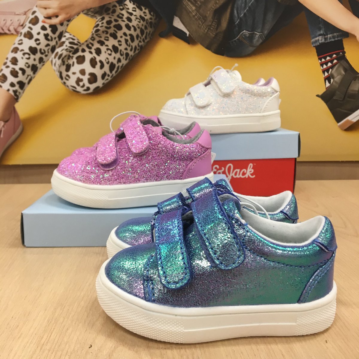 Steppin into preschool like...
#catandjack #sneakergamestrong #target