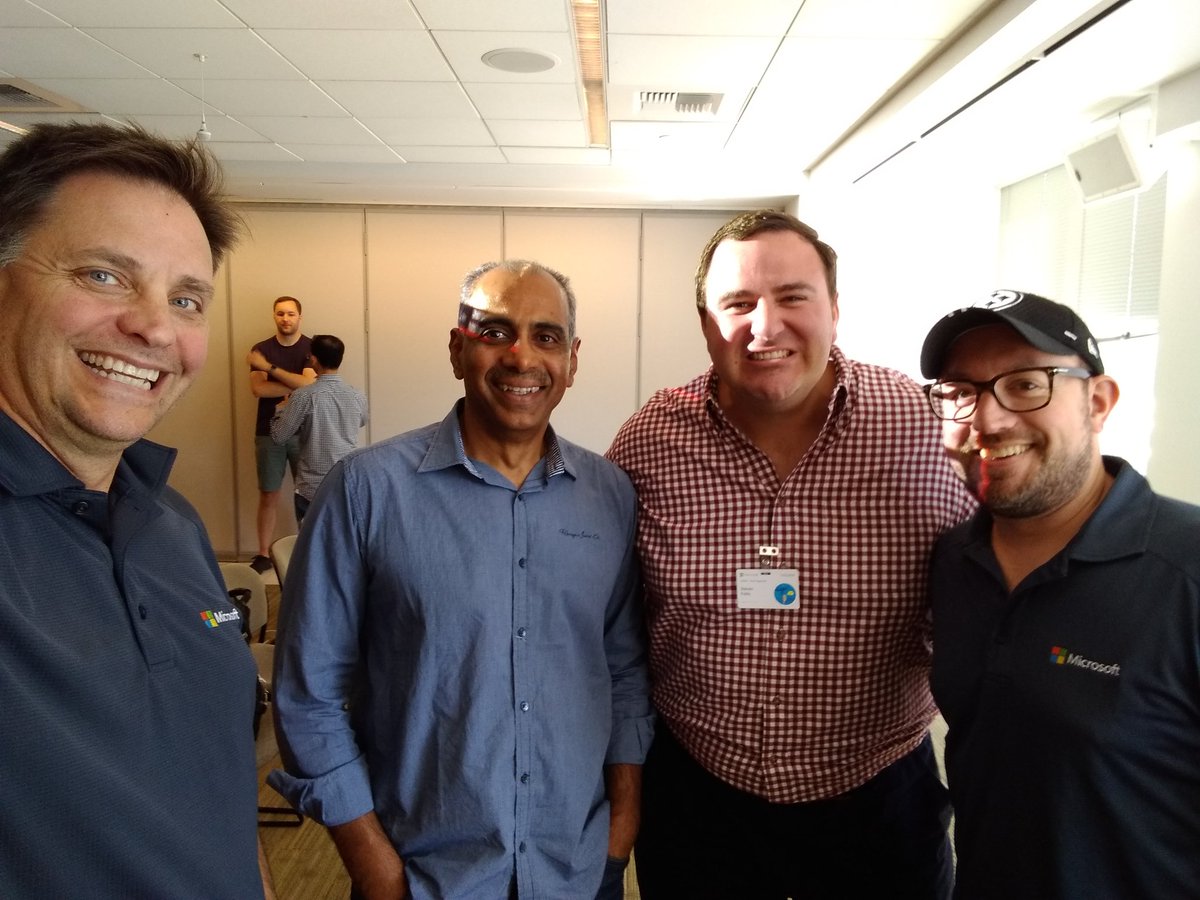 Darmour_MSFT's tweet image. Spent the day collaborating with our partners from @Docker to discuss #DockerEE on #AzureStack.