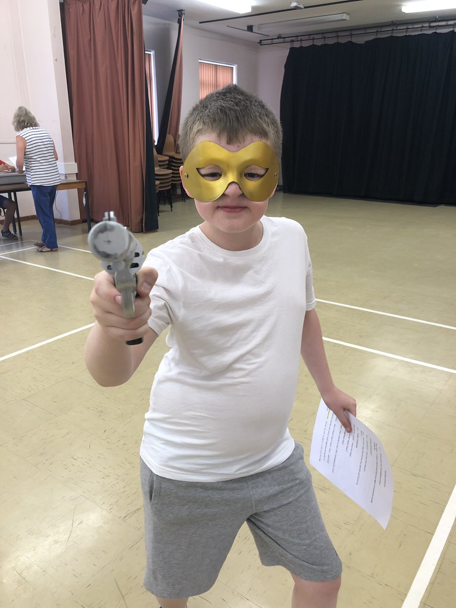 Autistic_CT's tweet image. Some amazing work from our talented thespians today 😊🎭