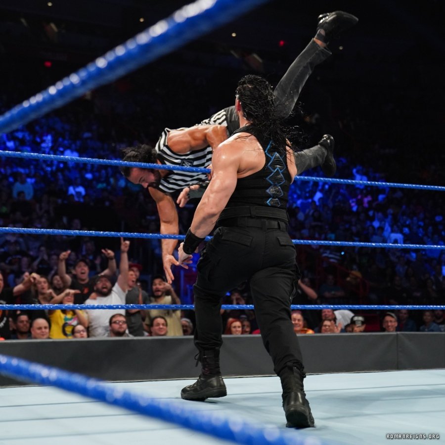 0231Jana's tweet photo. #maxxWWE
KO
#RomanEmpire
#RomanReigns
#Roman2Yards
#BigDogStrong https://t.co/SrueMTRcwl