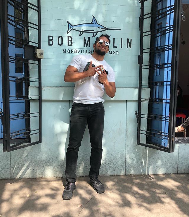 thebobmarlin's tweet photo. Indie wall of fame. @francescopinzon Se comió un Aguachile y empezó a pintar cráneos y monos 🐒 🦐 🔥 https://t.co/kmaJRrkKpS
