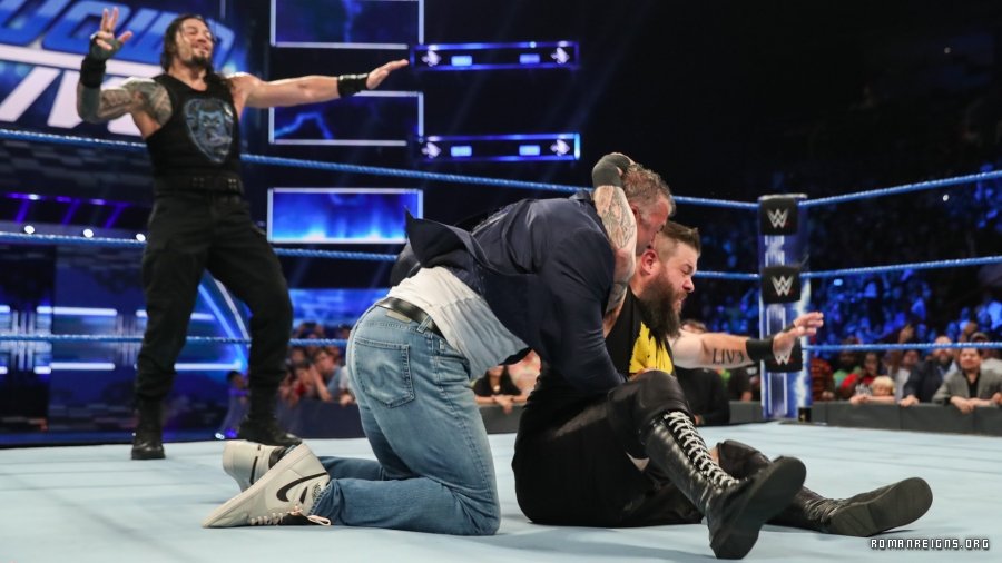 0231Jana's tweet photo. #maxxWWE
KO
#RomanEmpire
#RomanReigns
#Roman2Yards
#BigDogStrong https://t.co/SrueMTRcwl