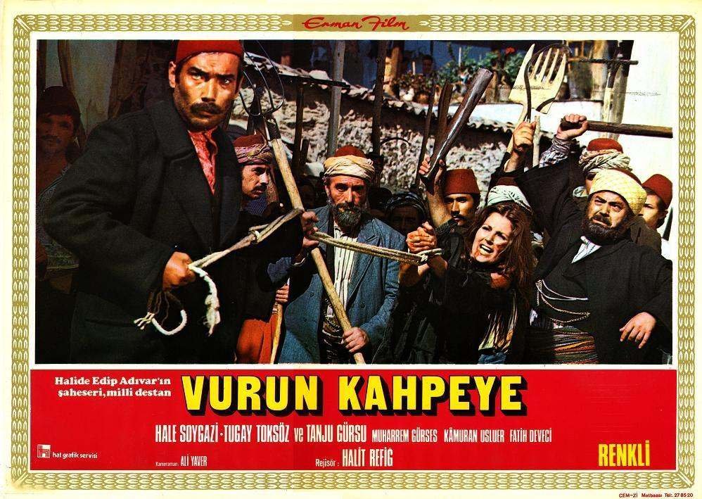 Ustadan aklıma zihnime çakılanlar; "İki Öküz" dizisindeki Halo Dayı ve "Vurun Kahpeye" filmindeki Uzun Hasan.

 #KamranUsluer