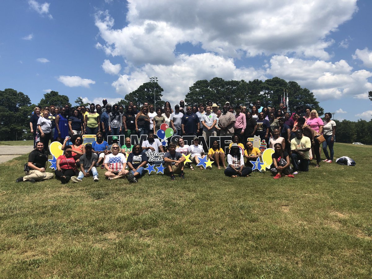 Dr_Douglas_CGHS's tweet photo. It was an amazing first day of pre-planning for ELMS filled with positive energy, a winning spirit and teamwork. It was capped off with a great lunch and picnic, thanks to our new partners Turning Point Church @turn4good @HenryCountyBOE it’s going to be a great year! https://t.co/BPI2UtVed6