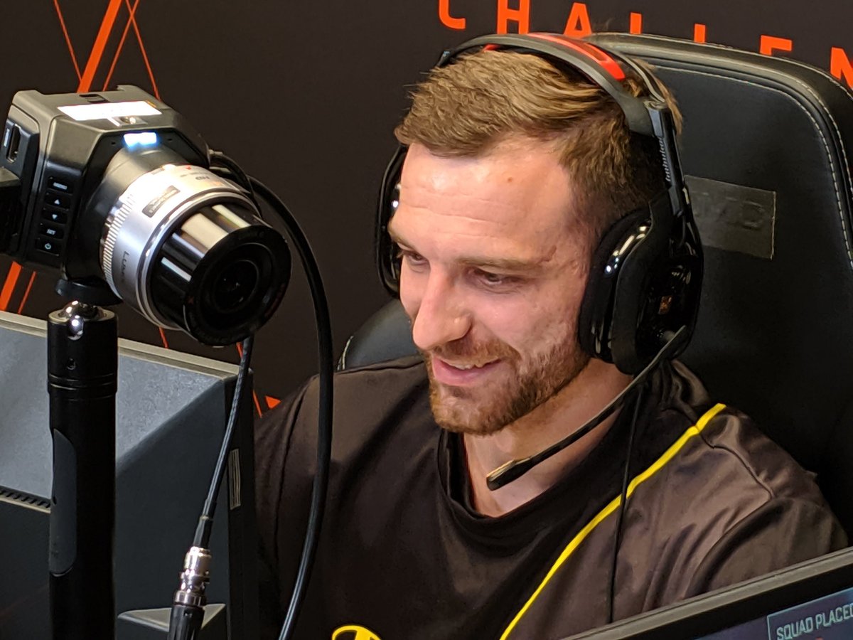 Dignitas Apex tweet media