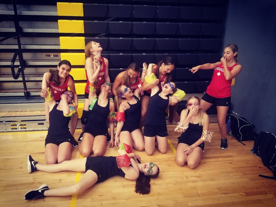 hawkettesdance's tweet photo. We survived day 3...barely.
Thank goodness for our lifeguards (Seniors)π
Now on to class 1 & 2 evals!
#weareTheHawkettes #strongertogether #sinkorswim #funnerday #ndadance @NDAupdates https://t.co/6vHsfWBeBt