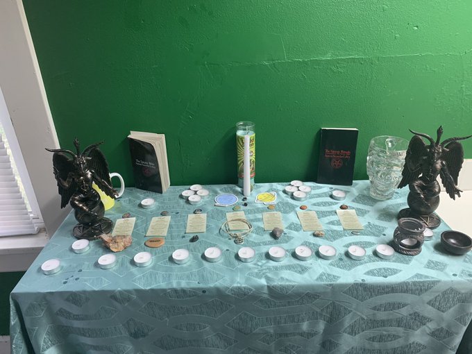 It&rsquo;s going down tonight. https://t.co/Mv8lM0Tp9a<a href="/tag/newprofilepic"class="tags"><span>#newprofilepic</span></a>