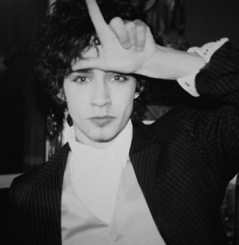 𝐭𝐰𝐞𝐧𝐭𝐲 𝐭𝐡𝐫𝐞𝐞