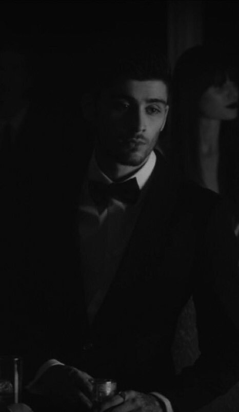 𝐟𝐢𝐟𝐭𝐞𝐞𝐧