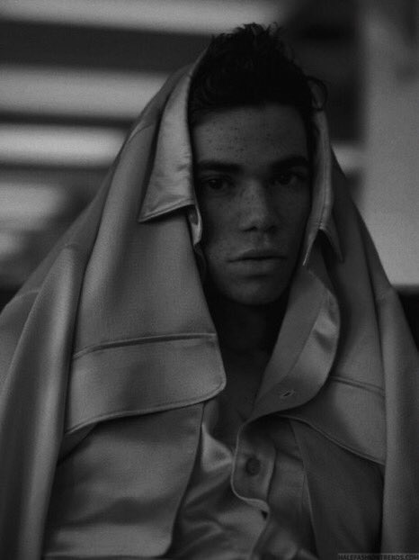 𝐬𝐢𝐱𝐭𝐞𝐞𝐧