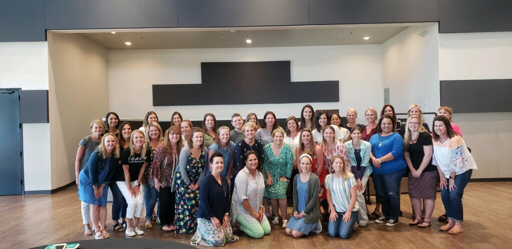 hanna_schramm's tweet photo. This team right here is what it’s all about! #comalteamwork #comalpl thank you @SweeneyDiane for spending 2 days collaborating with us about the deep work that makes impact! #bullseye https://t.co/or6WqpHR3t
