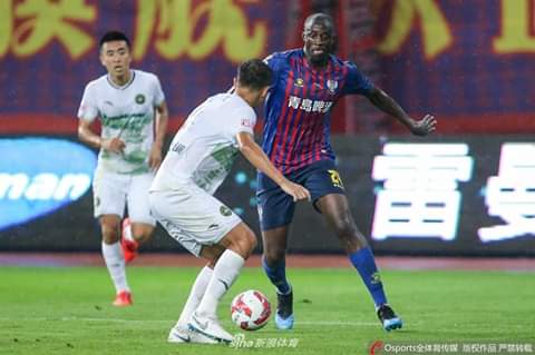 amckouao's tweet photo. #EDCIF ⚽❤👐👊👏☺
YAYA TOURÉ AU SEIN DE L'EMPIRE DU MILIEU
https://t.co/OJ9Rvcovnp https://t.co/7qAdk7cKvS
