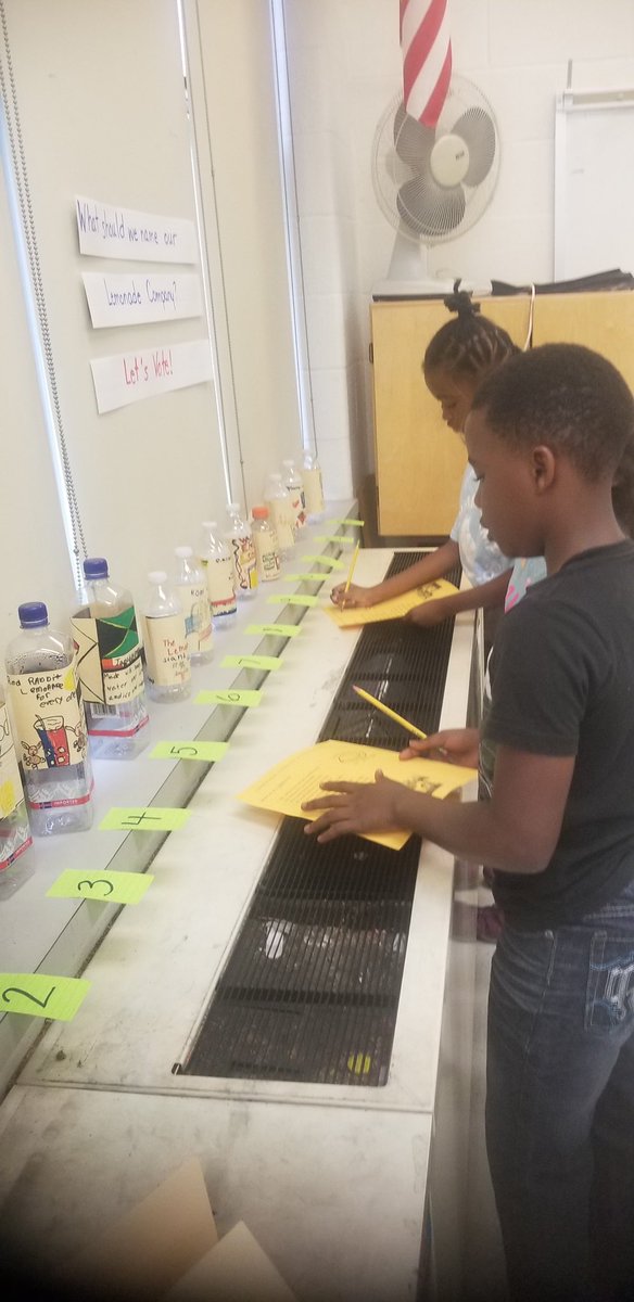 TeaneckWhittier's tweet photo. 🍋 Whittier’s Rising 3rd graders are learning about economics and how to start their very own lemonade stand business. 🍋 https://t.co/eeKpZjnvPg