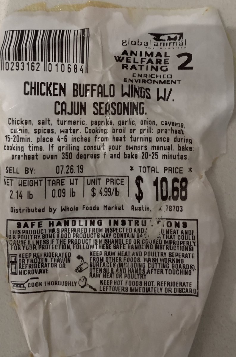 ERTroadside's tweet photo. @WholeFoods I got this Chicken Buffalo Wings from WholeFoods Columbia, MD started breaking in sweats, stomach turned, and pain like someone kicked me in the stomach. #stayaway #wholefoods #wholefoodscolumbia https://t.co/9KTz6UR5A6