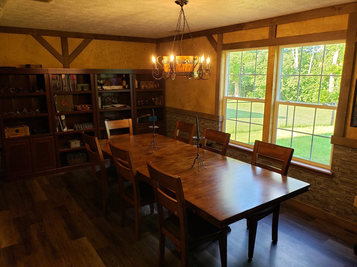 DModdities's tweet image. Who wants to D&amp;amp;D?

#dnd #dungeonsanddragons #tavern #gameroom #rpgmaker #roleplaying #DModdities