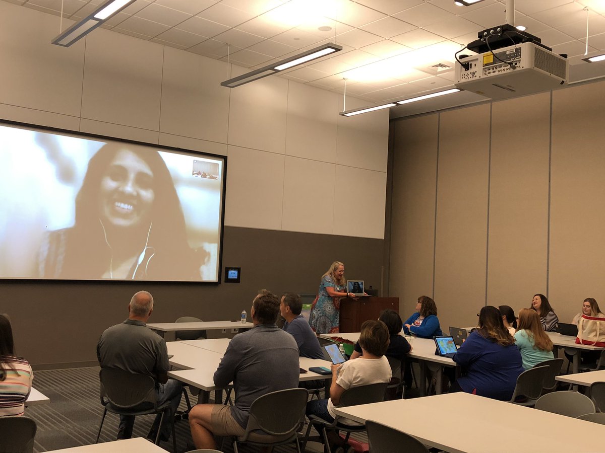ESC11Library's tweet photo. Attendees in @crystal_klose session on Global Connections had a #MysterySkype with Sri Lanka during #Primed19! https://t.co/UiczGieNuF