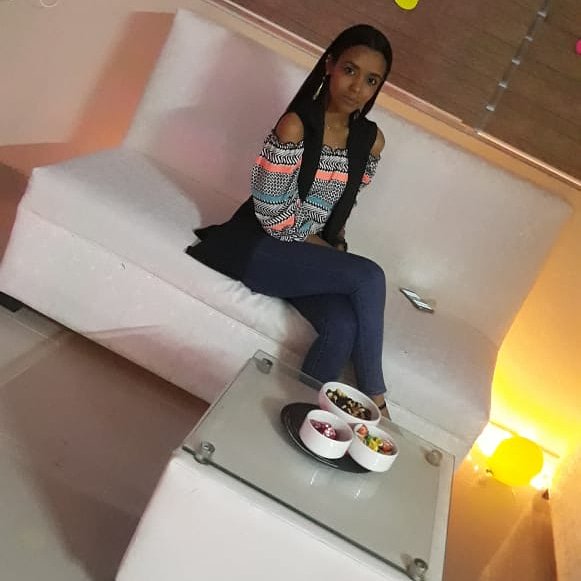 analizbetances's tweet photo. Había fiesta...
Vieja pero buena ¡Mi blusa! #FinDeLaNovela #MasModaLife #HaciendoLaTarea #DuoQuiera #BloggerForever #BloggerYQue https://t.co/tNBg01EJfg