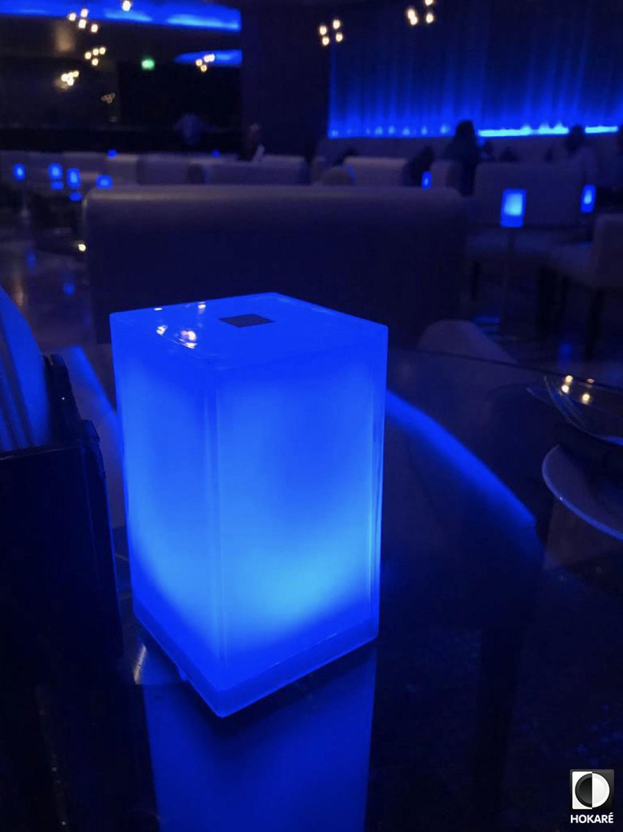 lauB2e's tweet photo. Our mini ICEBERG #lamps featured in Qatar #HokareLighting #distributorprofile #Cordless #Tabletop #Tablelamp #LED https://t.co/LTB3N8Km25