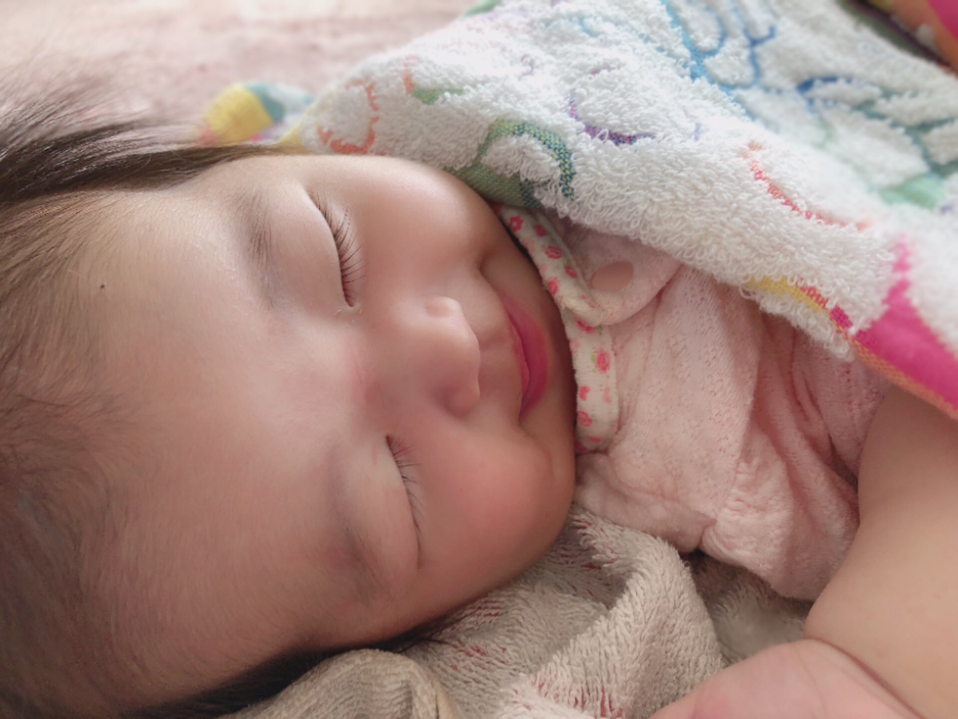 ゆなちゃんねる 子供の寝顔ってなんでこんなに 可愛いの 可愛すぎて愛おしい T Co B8mk5ttcmh Twitter