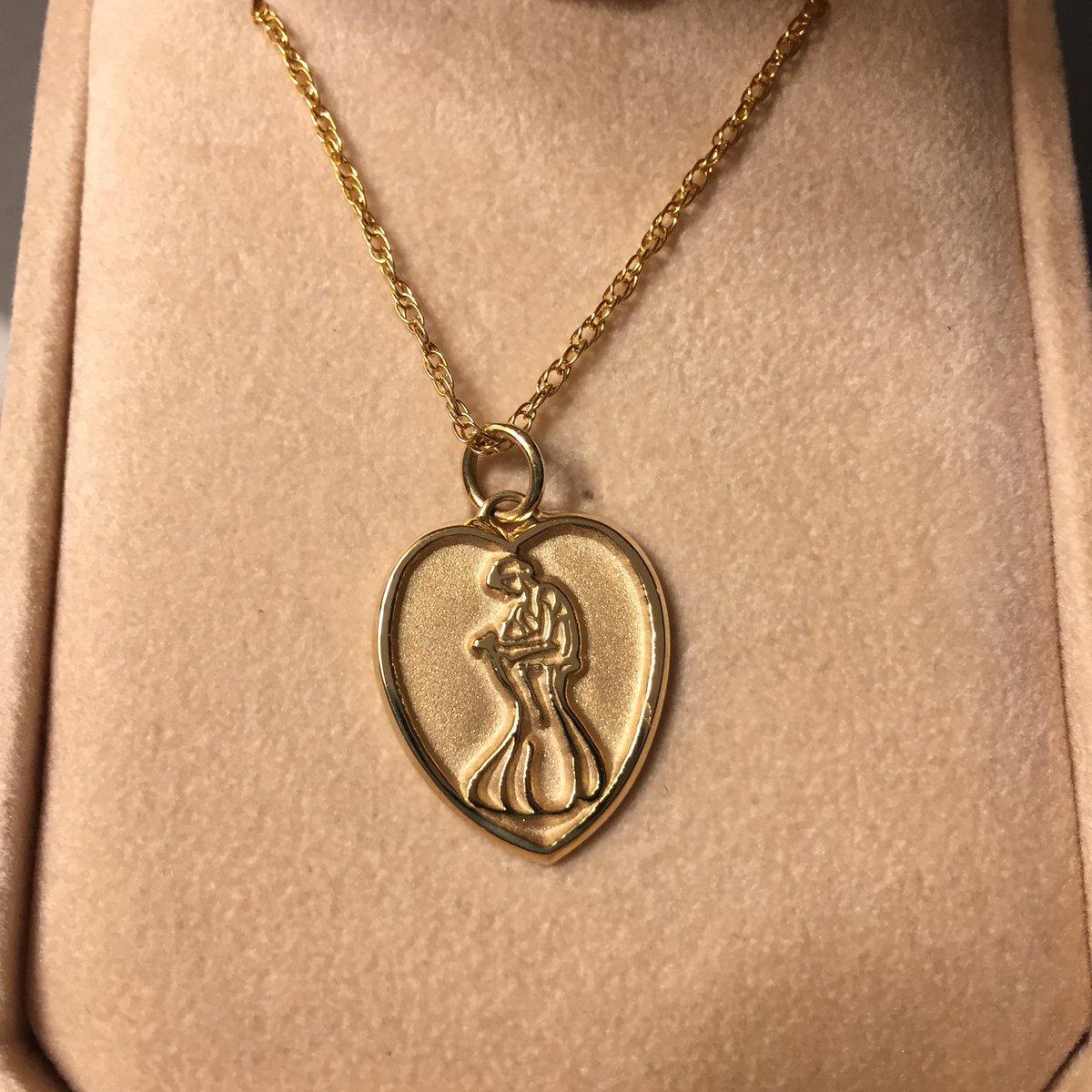 Isn’t it beautiful? Yes, I’m the 2019 Golden Heart winner in the inspirational category. If you’re wondering, I did put it back in the box for the picture. Now way it stayed there all day! I may wear it every day for a year (or even longer🤣🤣)