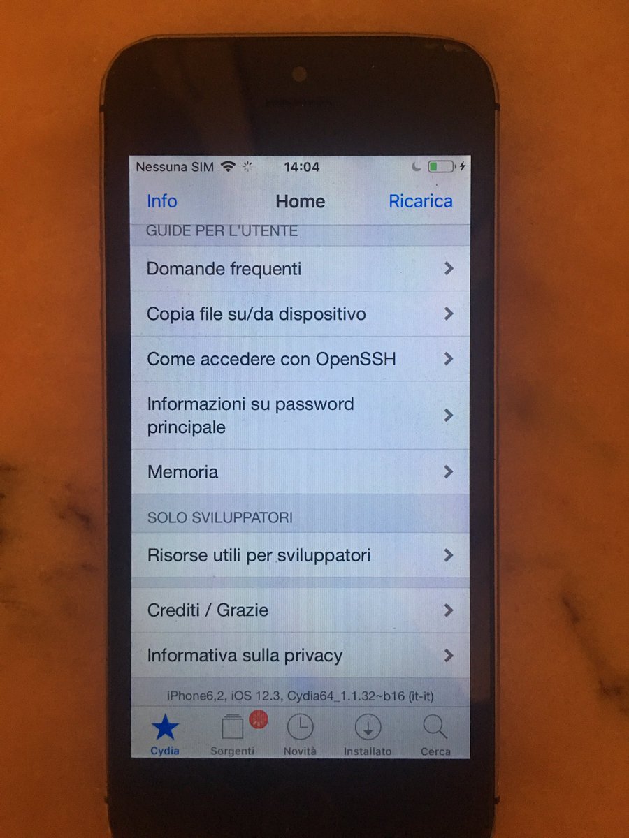 ZeeJailbreak's tweet image. 💣💣💣Hope.

iOS 12.3 b 1 with cydia..

like ♥️ retweet 💫
zeejb.com

#ios12_1 #jailbreak
