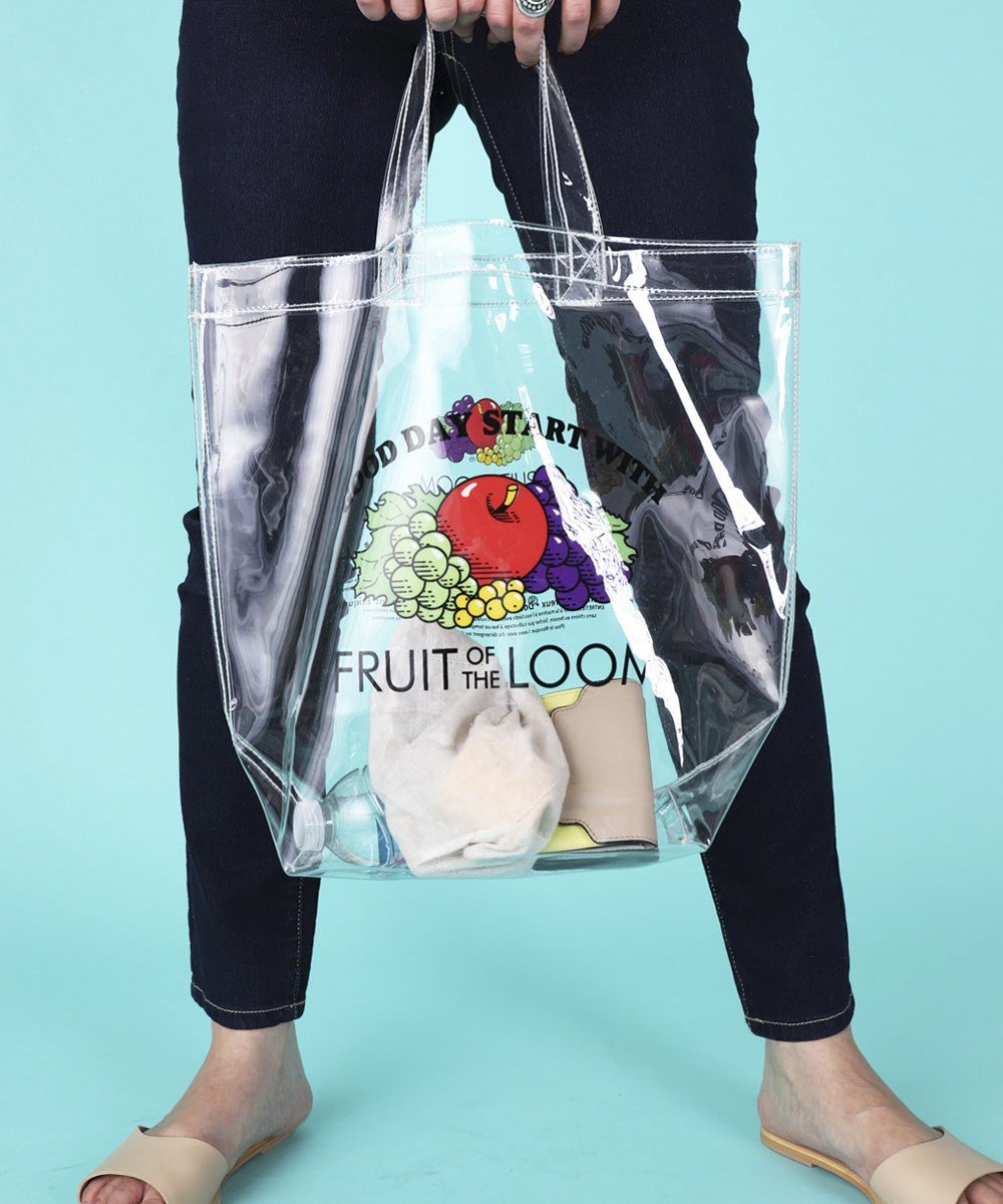 تويتر Freak S Store على تويتر オンラインショップ限定 最近よく見るクリアバッグはこれ Fruit Of The Loomのあのロゴとアイコンがプリントされた キャッチーなアイテム 男性が持ってもサマになるpvcバッグです サイズは2種類ご用意しています Https T Co