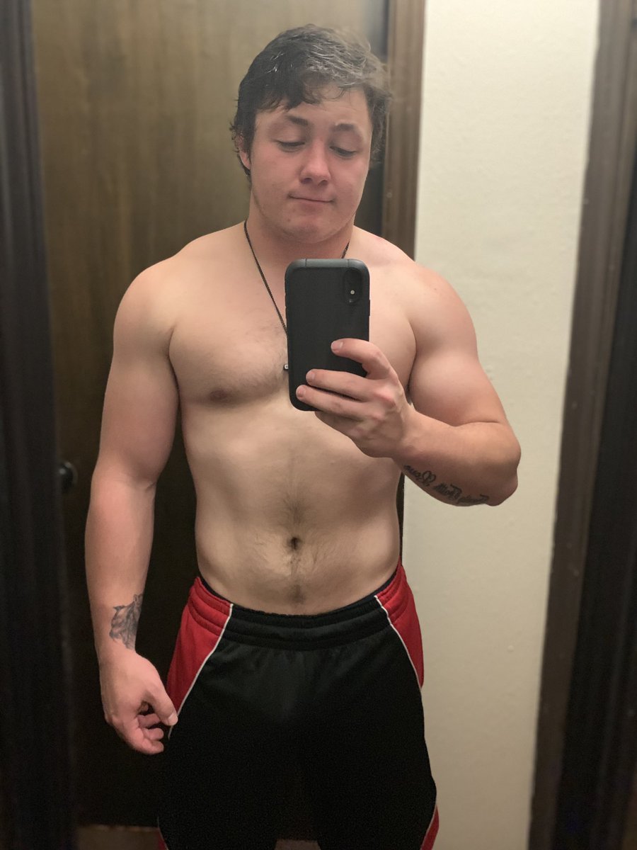 Braydenwadman's tweet photo. The amount of progress I’ve made since April has me beyond happy. I owe so much to @BrandynHarris5. From training with me and making my workouts and diets, to giving me the guidance to correct previous issues. First is 205 the last is 173 #harristraining https://t.co/BNQP54N91Z