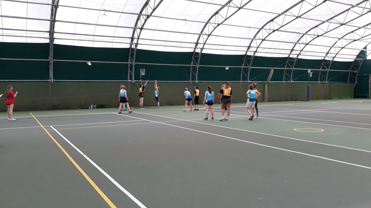 VickeryHolman's tweet photo. Congratulations to @Wolferstans who were the winners of our annual netball tournament yesterday. And a huge thank you to everyone else for attending, we had a great evening of netball and pizza! 🏀🍕 @NashSolicitors @pkfFrancisClark @BishopFlemingUK @FootAnstey https://t.co/xtml8nKljc