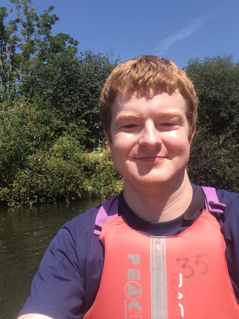 dcsymonds's tweet photo. Had a great time on Tuesday afternoon picking up plastic and other rubbish from the Thames #OT4GOOD #weareopentext @TVParkReading @OpenText https://t.co/KOzD9QtLHm