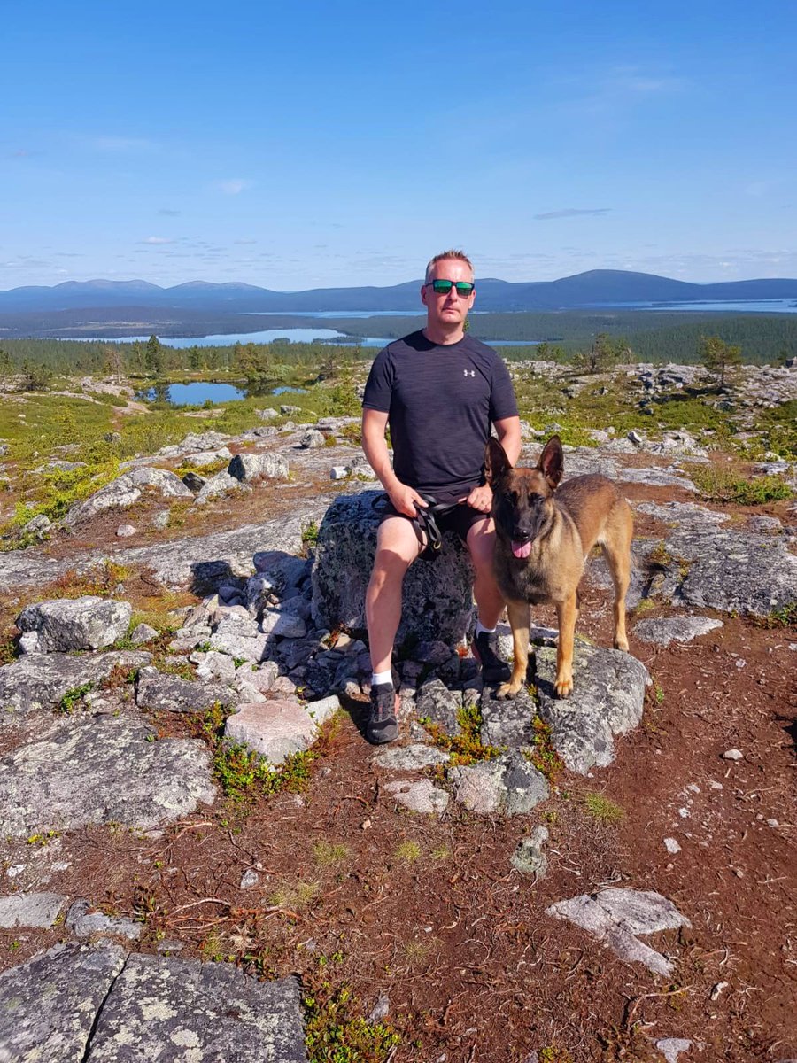 mikko_rytkonen's tweet photo. Maailman puhtainta ilmaa ja mieli lepää - luonnon rauhoittava voima #Leevi #K9 #poliisikoira #lappi #loma #helle https://t.co/qC1KXyLzxv