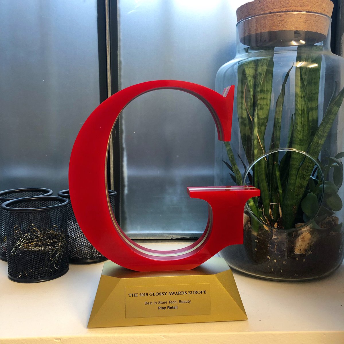 playretail's tweet photo. Our trophy has arrived! Thank you @glossyco for awarding our interactive Nail Trial FSU with the “Best In-store Tech, Beauty” category. Now we need to find a place to put it in the studio! 🏆🥇 https://t.co/UEPExbx3v5