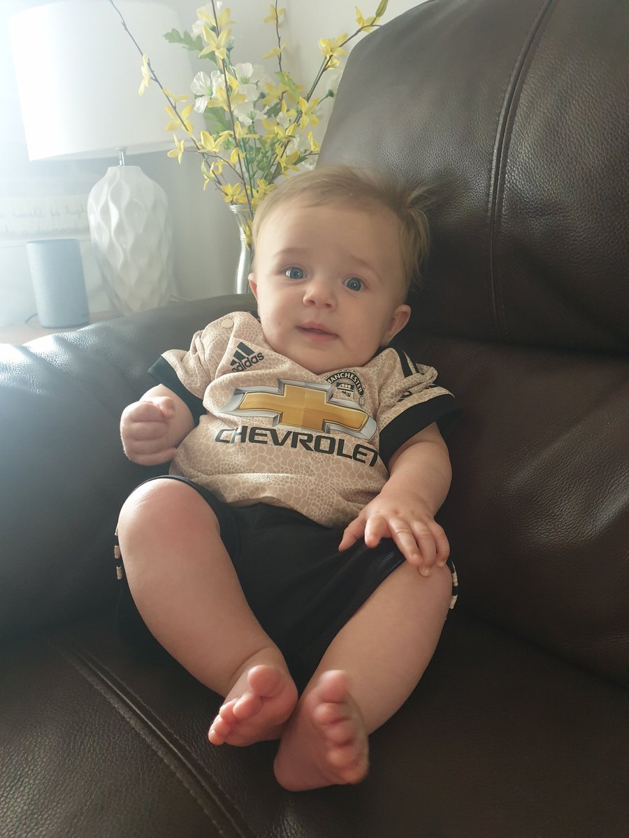 dazguest's tweet photo. I'm sure Smalling, Jones and Young will still be at the club when hes old enough to start watching United. #FirstStrip #MUFC https://t.co/WDQdUKJM3S